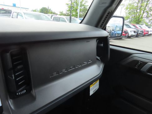 New 2026 Ford Bronco Big Bend AWD/4WD image 12