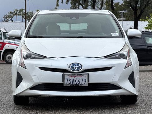 Used 2016 Toyota Prius Four w/ Advanced Technology Package image 9