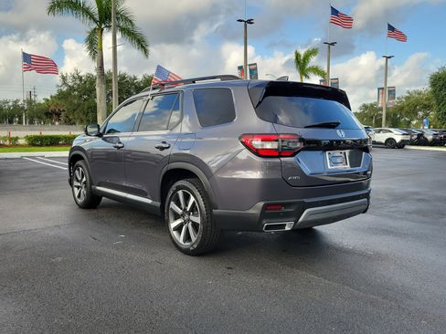 Used 2023 Honda Pilot Elite image 9