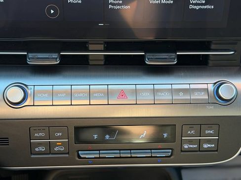 Used 2025 Hyundai Kona SEL AWD/4WD image 13
