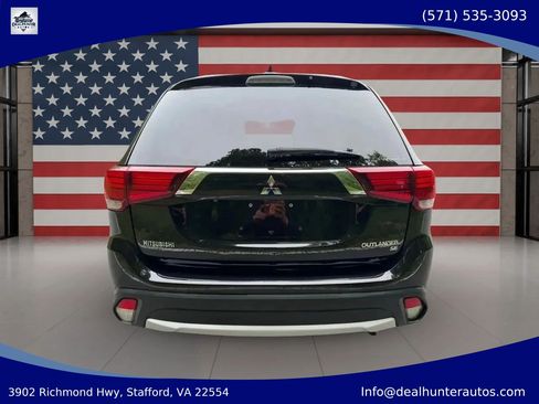Used 2018 Mitsubishi Outlander SE AWD/4WD image 6