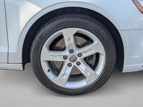 Used 2018 Audi A3 2.0T Premium image 21