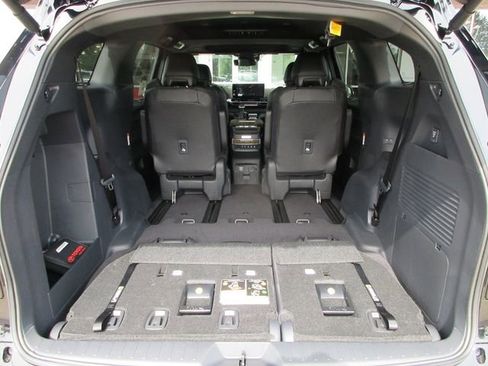 New 2026 Toyota Sienna Platinum AWD/4WD image 28