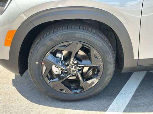 New 2026 Kia Seltos EX FWD image 17