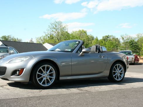 Used 2012 MAZDA MX-5 Miata Grand Touring w/ Premium Pkg RWD image 1