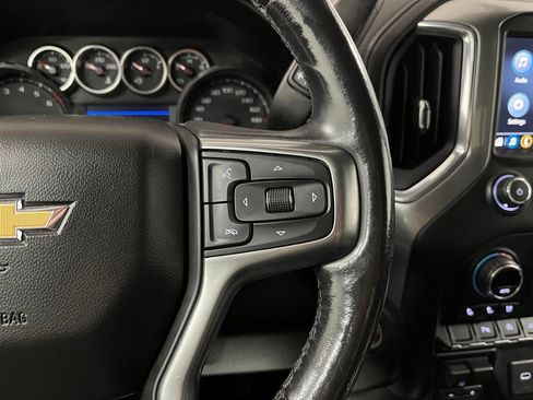 Used 2021 Chevrolet Silverado 1500 LTZ AWD/4WD image 31