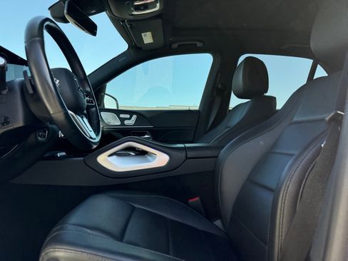 Used 2022 Mercedes-Benz GLE 350 4MATIC w/ Premium Package image 17