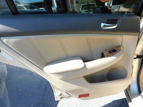 Used 2004 Honda Accord EX image 14