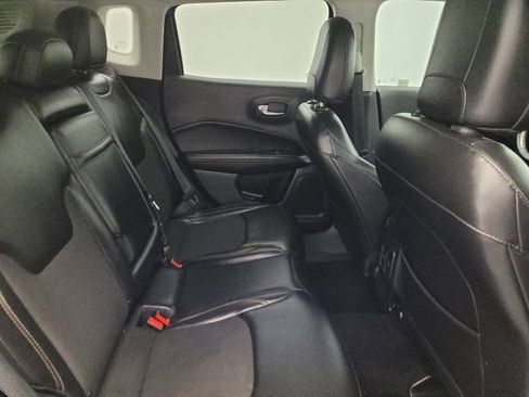 Used 2018 Jeep Compass Latitude w/ Popular Equipment Group image 19