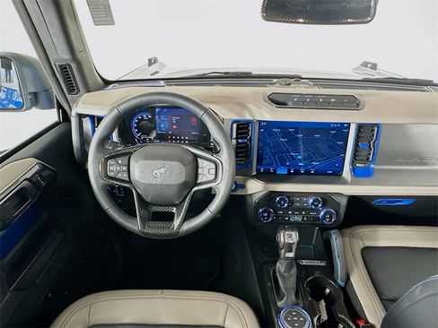 Used 2024 Ford Bronco Wildtrak image 22