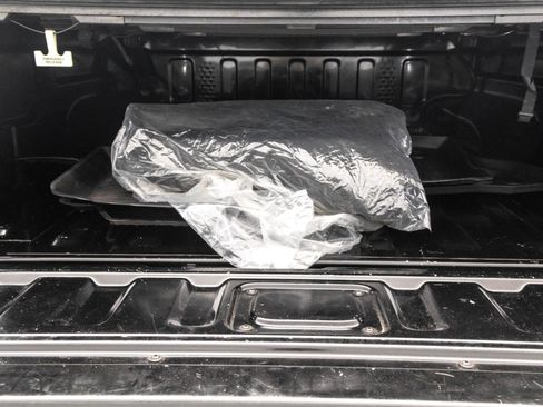 Used 2021 Jeep Gladiator Sport image 33