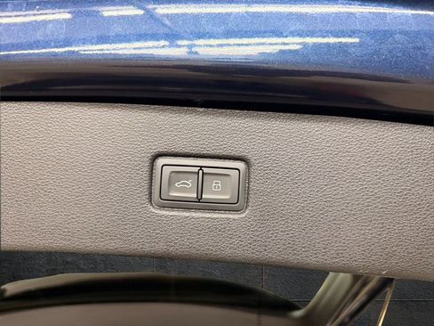 Used 2024 Audi Q7 3.0T Premium Plus AWD/4WD image 32