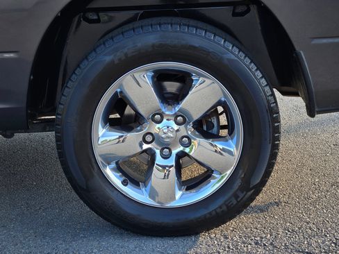 Used 2017 RAM 1500 Big Horn RWD image 17