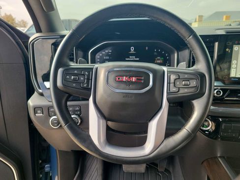 Used 2024 GMC Sierra 1500 SLT AWD/4WD image 19
