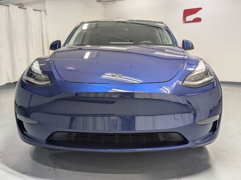Used 2023 Tesla Model Y Long Range image 23