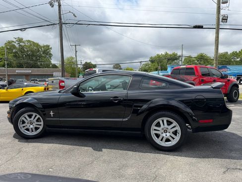 Used 2007 Ford Mustang Premium RWD image 6