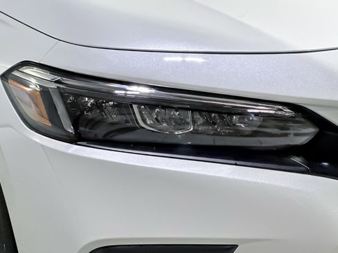 Used 2023 Honda Civic LX image 10