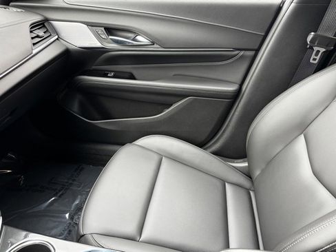 Certified 2022 Cadillac CT4 Luxury w/ Sun And Sound Package image 26