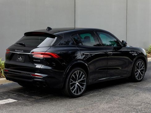 Certified 2023 Maserati Grecale Modena AWD/4WD image 5