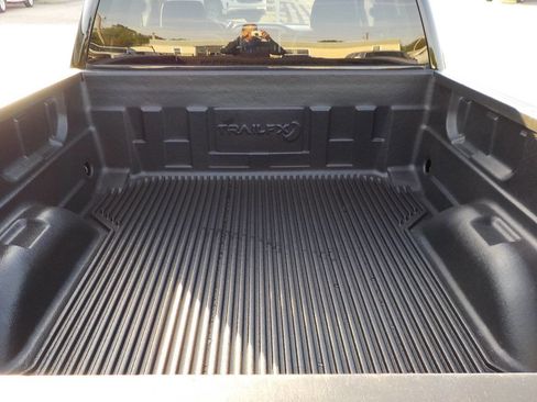 Used 2016 GMC Sierra 1500 SLE w/ Suspension Package, Off-Road image 5