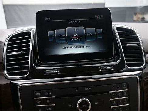 Used 2018 Mercedes-Benz GLE 350 image 11