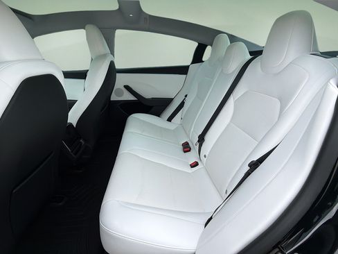 Used 2024 Tesla Model 3 Standard Range RWD image 14