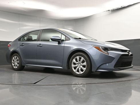 Certified 2024 Toyota Corolla LE image 25