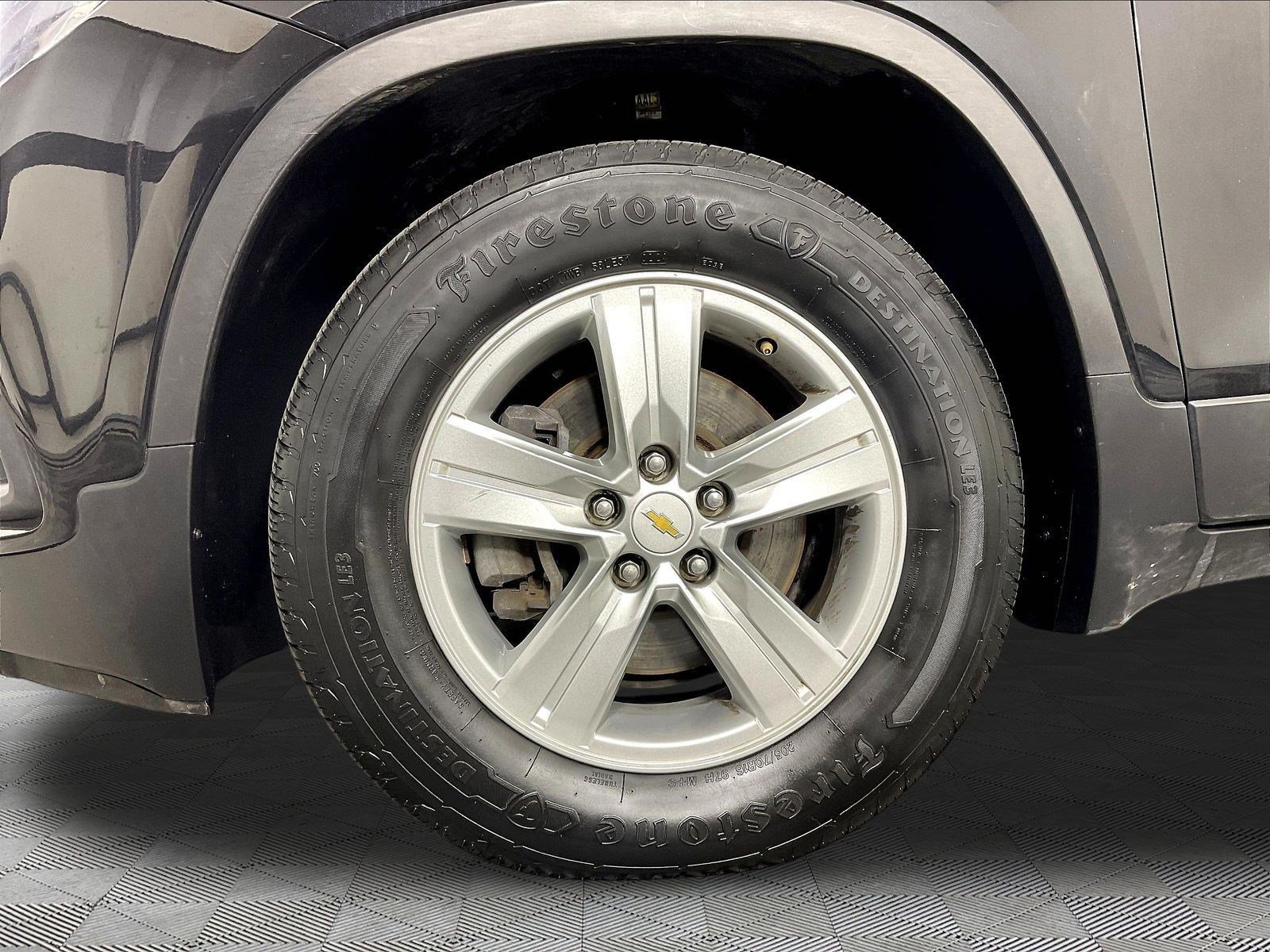 Used 2020 Chevrolet Trax LS w/ Tint and Cruise Package FWD image 31