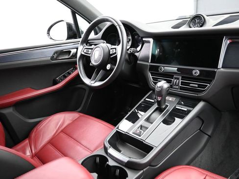 Used 2023 Porsche Macan GTS image 28