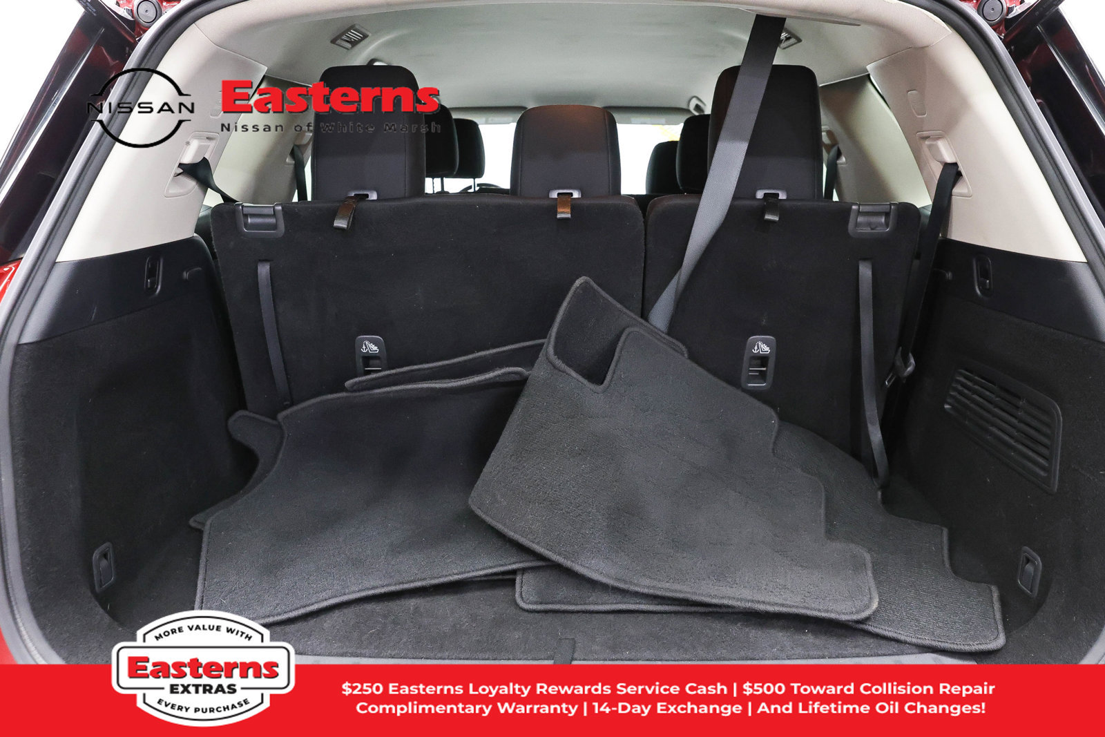 Used 2023 Nissan Pathfinder SV AWD/4WD image 9
