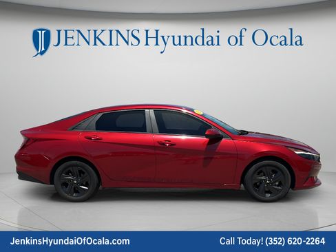 Certified 2023 Hyundai Elantra SEL w/ Cargo Package FWD image 2