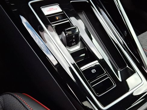 New 2026 Volkswagen GTI SE image 8