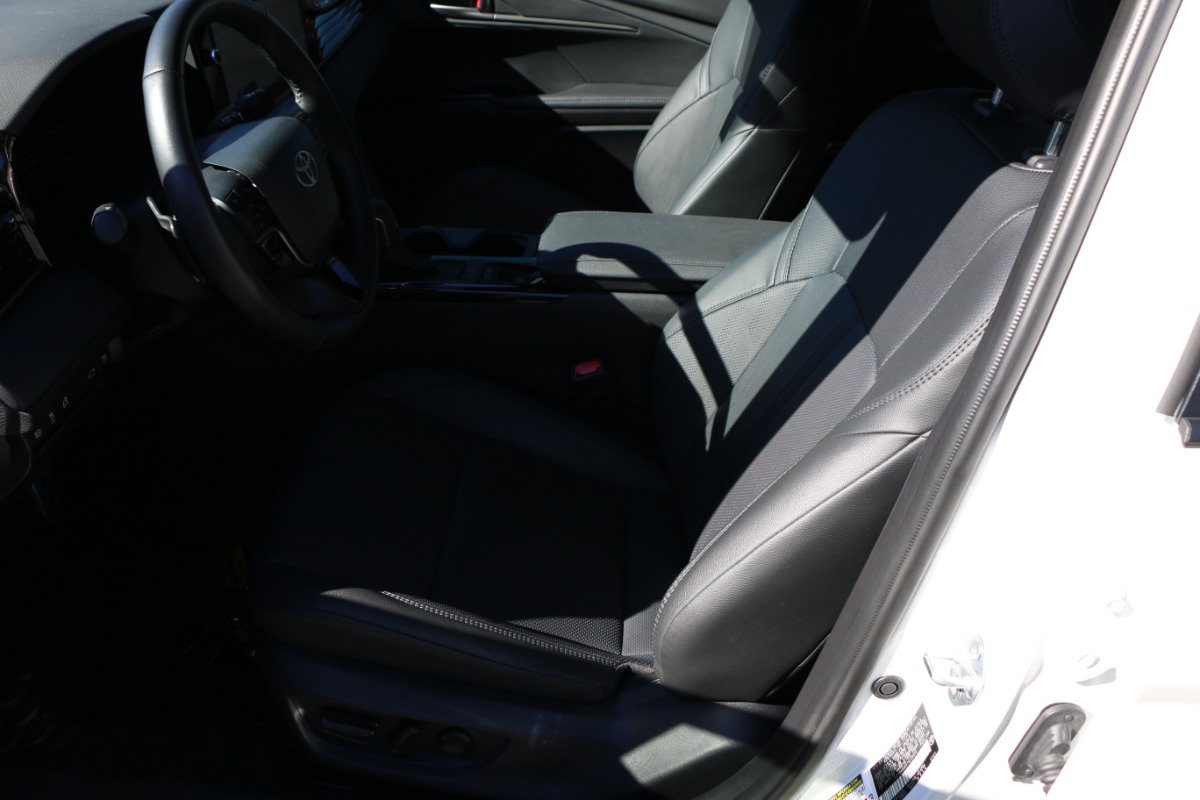 Used 2026 Toyota Camry XSE FWD image 26