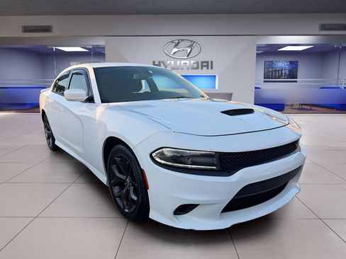 Used 2019 Dodge Charger GT RWD image 2