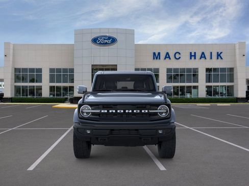 New 2025 Ford Bronco Outer Banks image 6