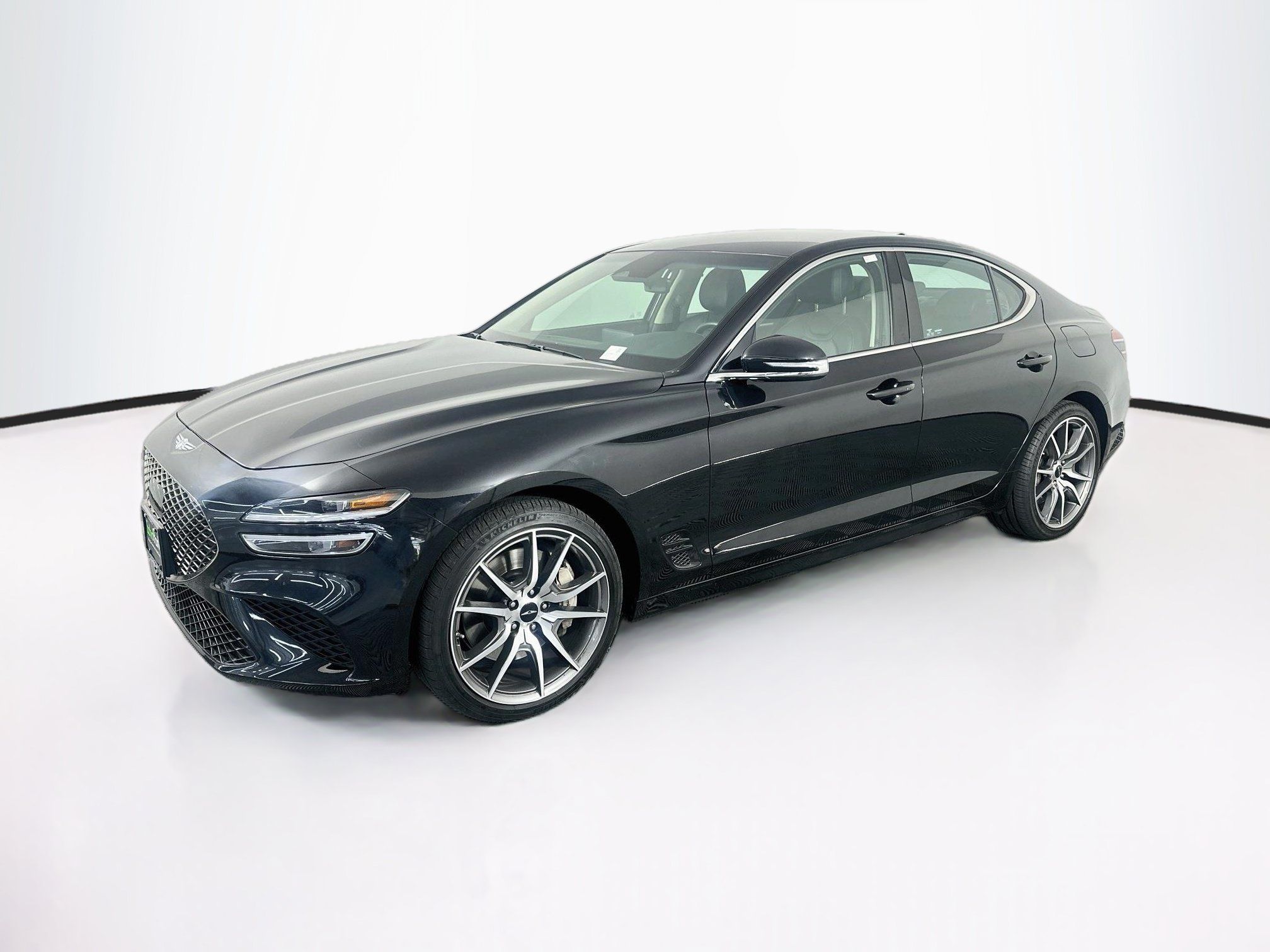 Used 2026 Genesis G70 2.5T RWD image 3