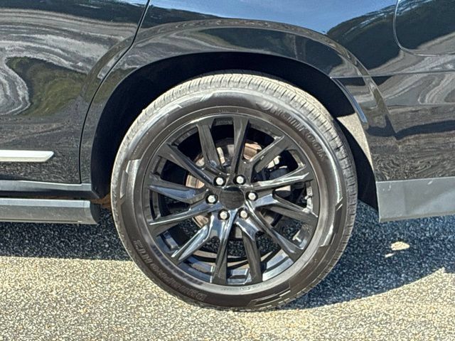 Used 2021 GMC Yukon Denali w/ Denali Ultimate Package AWD/4WD image 12