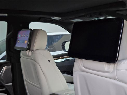 New 2026 Cadillac Escalade Platinum Sport w/ LPO, ONYX Package AWD/4WD image 32