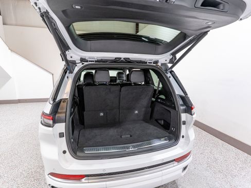Used 2023 Jeep Grand Cherokee L Summit w/ Luxury Tech Group V RWD image 37