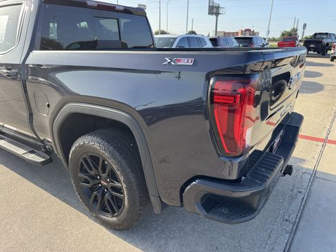 Used 2025 GMC Sierra 1500 Elevation w/ Elevation Premium Package AWD/4WD image 8