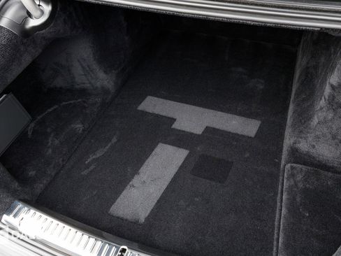 Used 2023 Rolls-Royce Phantom Sedan w/ The Phantom Package image 42