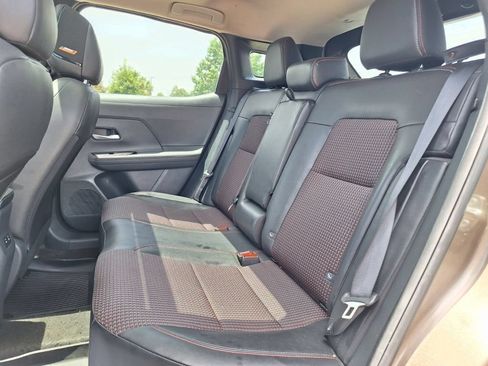 Used 2025 Nissan Kicks SR w/ SR Premium Package FWD image 23