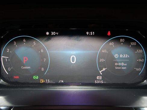 Used 2024 Volkswagen Atlas SE image 10