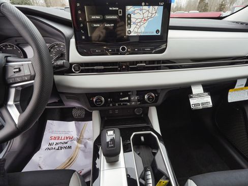 New 2026 Mitsubishi Outlander SE image 25