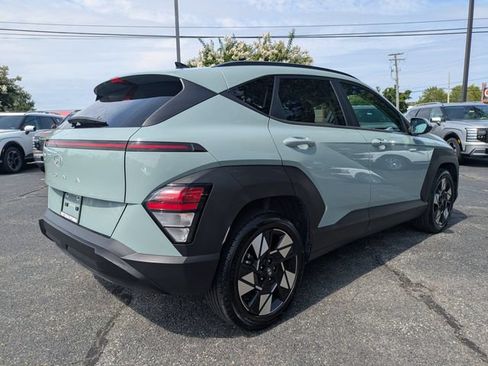 Used 2025 Hyundai Kona SEL FWD image 4
