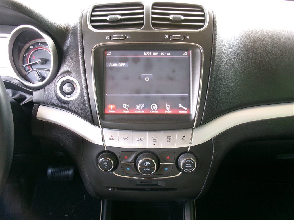 Used 2018 Dodge Journey SXT w/ Safe & Sound Group FWD image 19