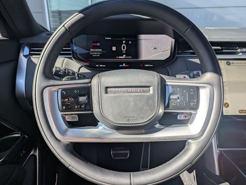 Used 2024 Land Rover Range Rover SE AWD/4WD image 15