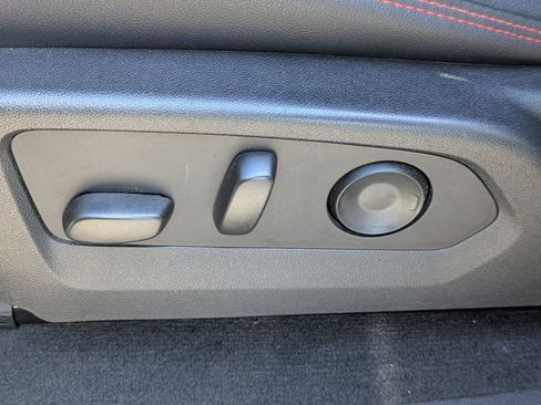 Used 2023 Chevrolet Colorado Z71 w/ Z71 Convenience Package 2 image 20