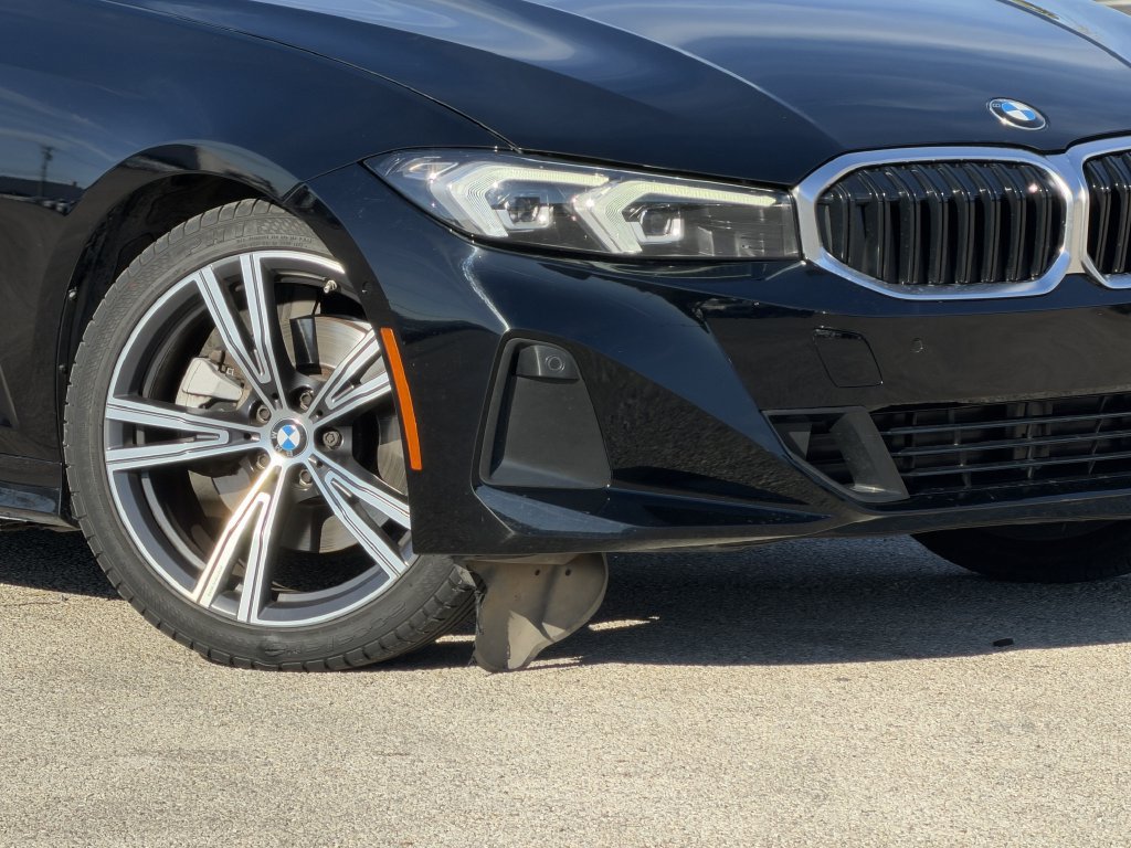 Used 2023 BMW 330i Sedan w/ Convenience Package RWD image 7
