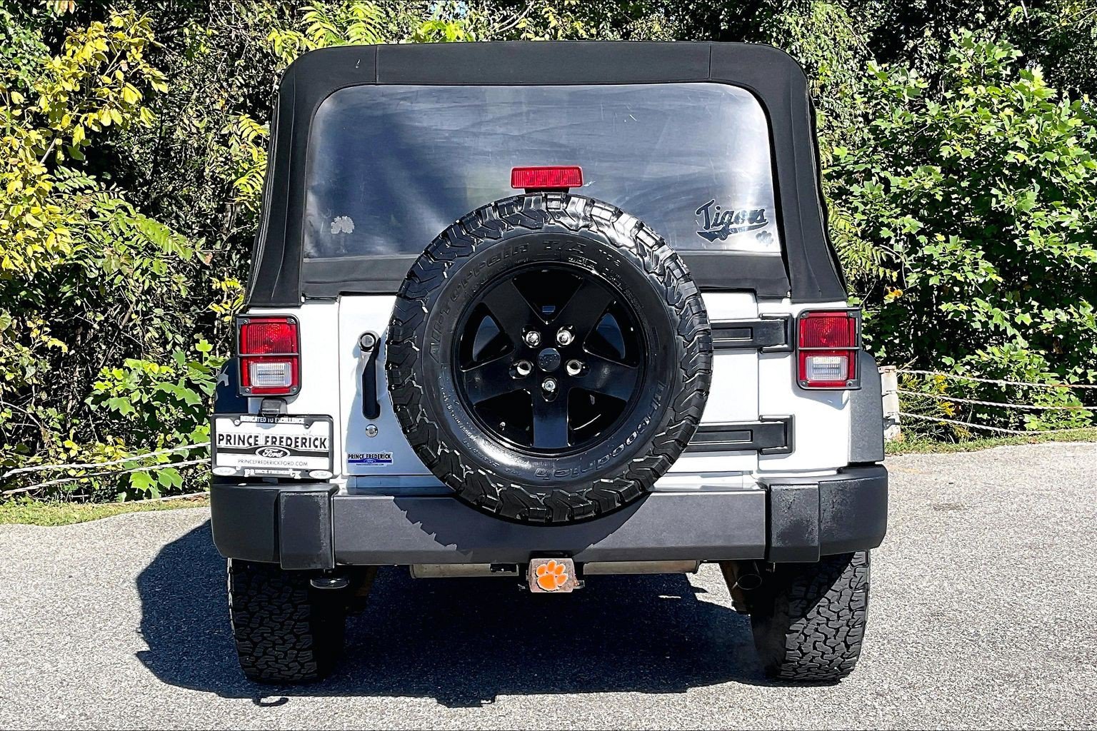 Used 2017 Jeep Wrangler Unlimited Sport AWD/4WD image 4